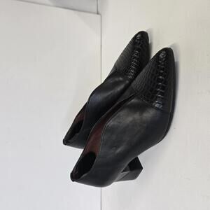 Hispanitas Women's Lanita Black Leather‎ Pump Block Heel Size 36